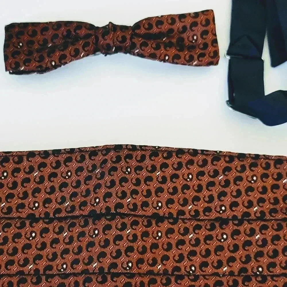 Ormond Cummerbund 2 Bow Tie Set Small Medium Brown